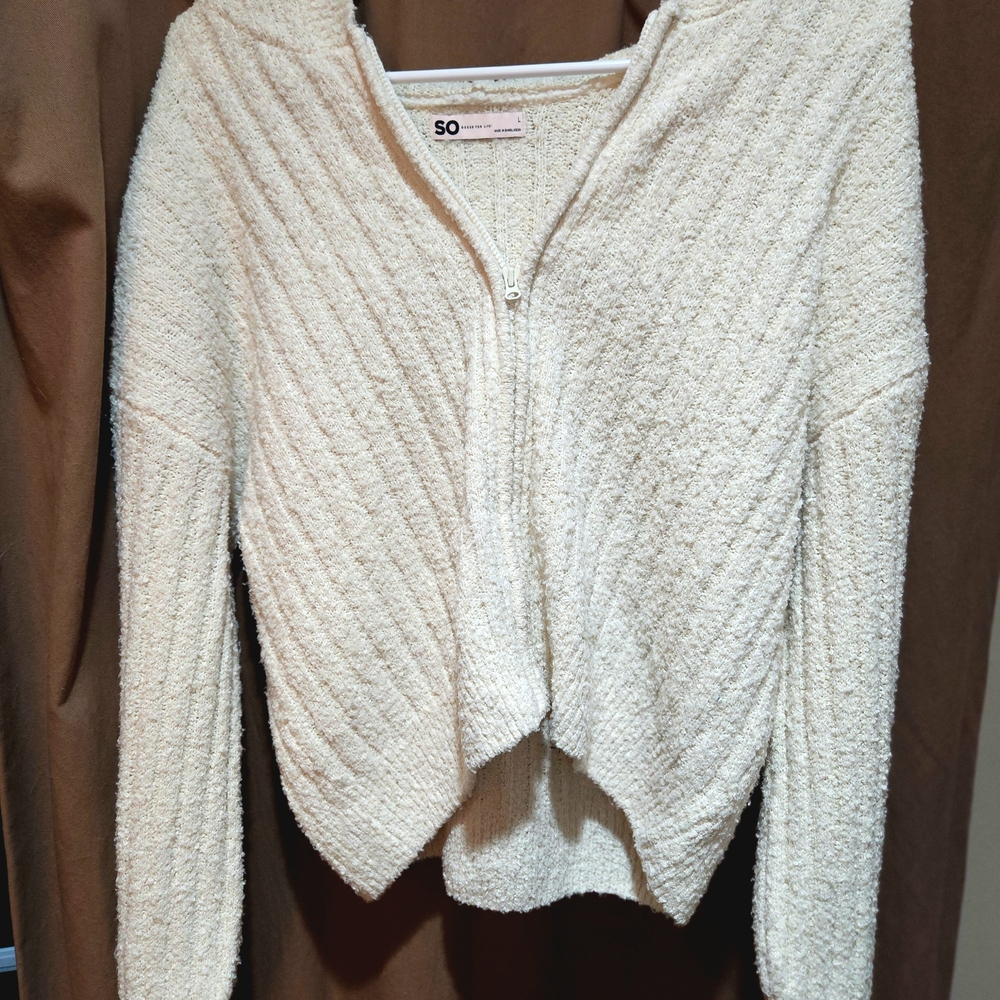 SO Cream Textured Zip-Up Sweater